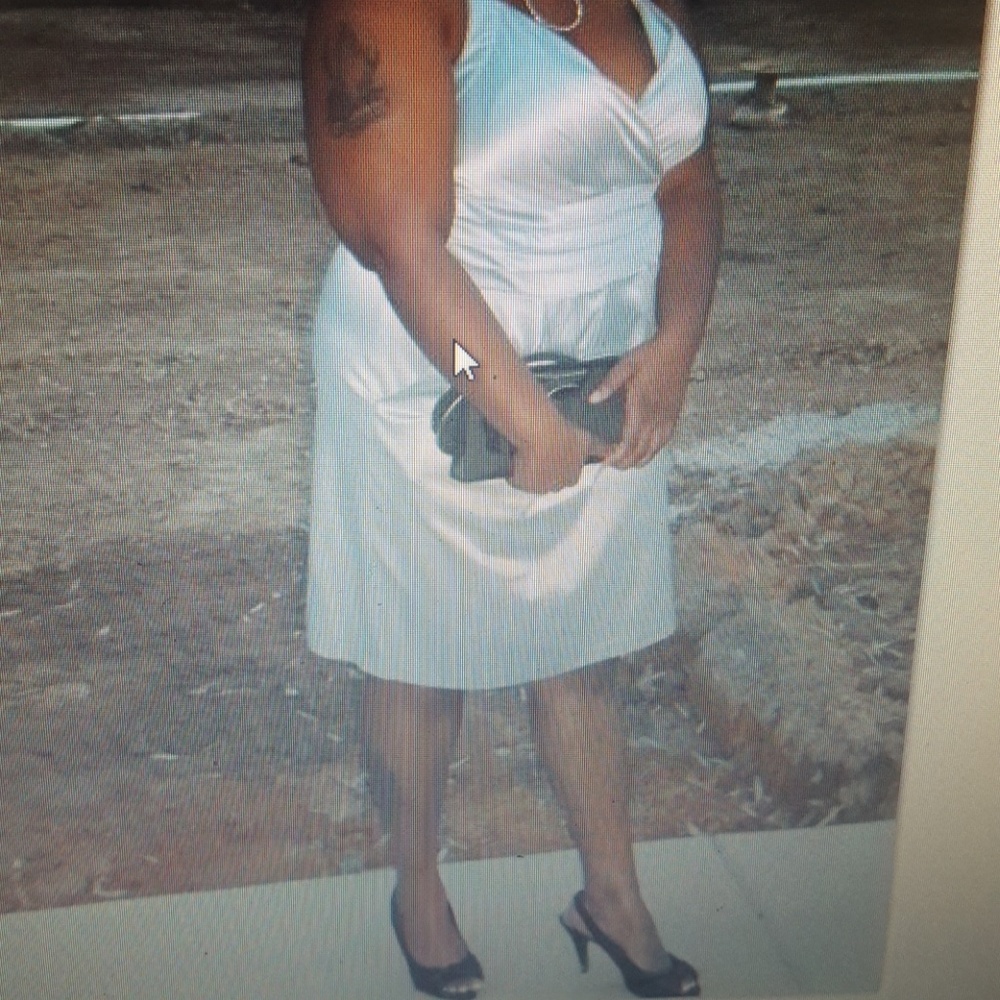 Ladies strapless dress